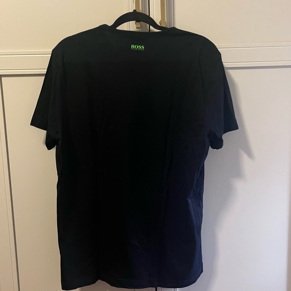Hugo Boss print Tee - Picture 6 of 7